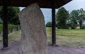 The text on the Rok Runestone includes references to... mythology
